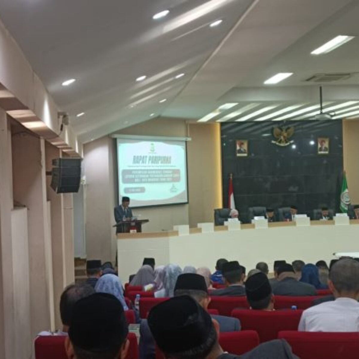 lkpj wali kota makassar dikritik dprd minta evaluasi opd dan bumn