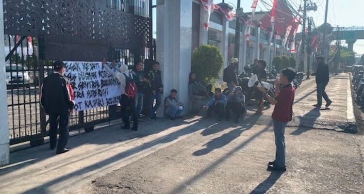 Aliansi Mahasiswa Desak Kejati Sulsel Evaluasi Penanganan Kasus Pasar Sentral Bulukumba