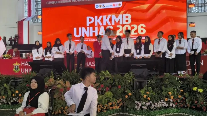 Andi Amran Sulaiman Apresiasi Prestasi Unhas, Titip Pesan untuk Mahasiswa Baru: Jadilah Manusia Unggul