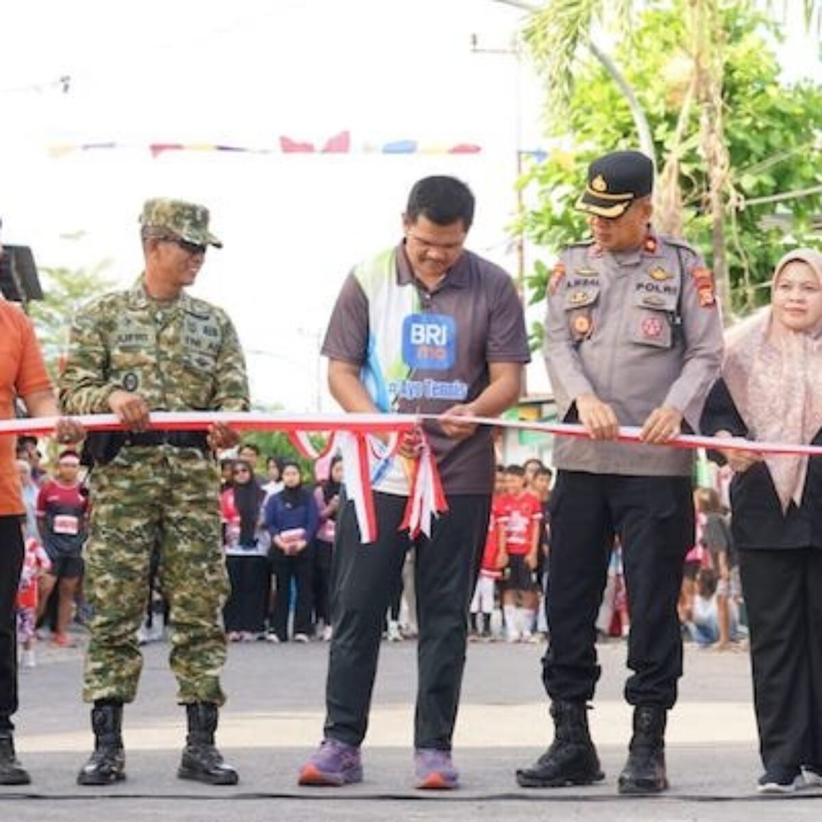 Bupati Bantaeng Resmikan Gapura dan Lepas Peserta Fun Run 2026