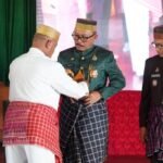 Gubernur Sulbar Terima Penghargaan Adat dari Pemangku Arajang Balanipa