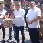 Merugi 4 Bulan, Peternak Ayam di Makassar Bagikan Telur dan Ayam Gratis