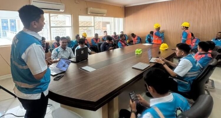 PLN ULP Mattoanging Perkuat Kesiapan Petugas Pelayanan Teknik Jelang HUT ke-81 RI