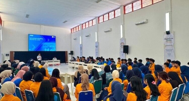 Semarak RI, PLN UP3 Makassar Selatan Edukasi Siswa dan Mahasiswa Magang soal K3