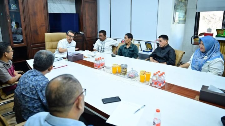 Andi Syahrum Buka Dialog Hak Pensiunan dan Wadah Purnabakti PDAM Makassar