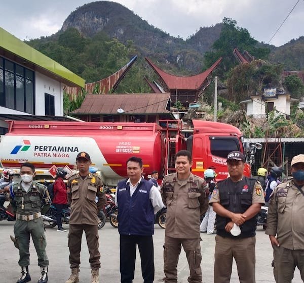 Antrean BBM di Toraja Utara Masih Normal, Ganjil Genap Belum Diberlakukan