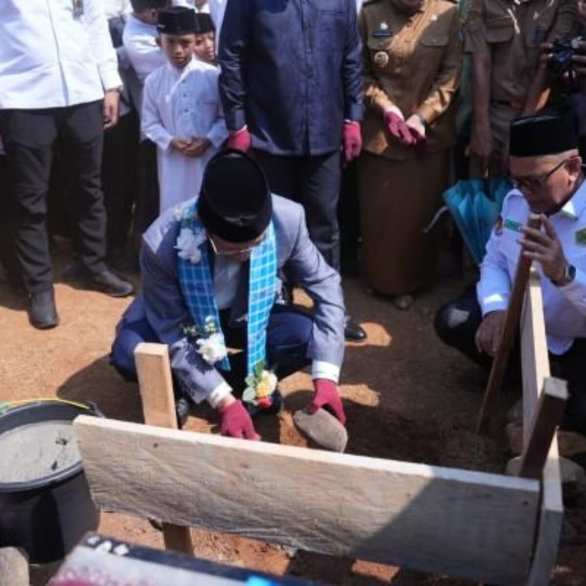 Didampingi Gubernur Sulbar, Menag Nasaruddin Umar Ingin Ponpes As’adiyah Jadi Pesantren Percontohan