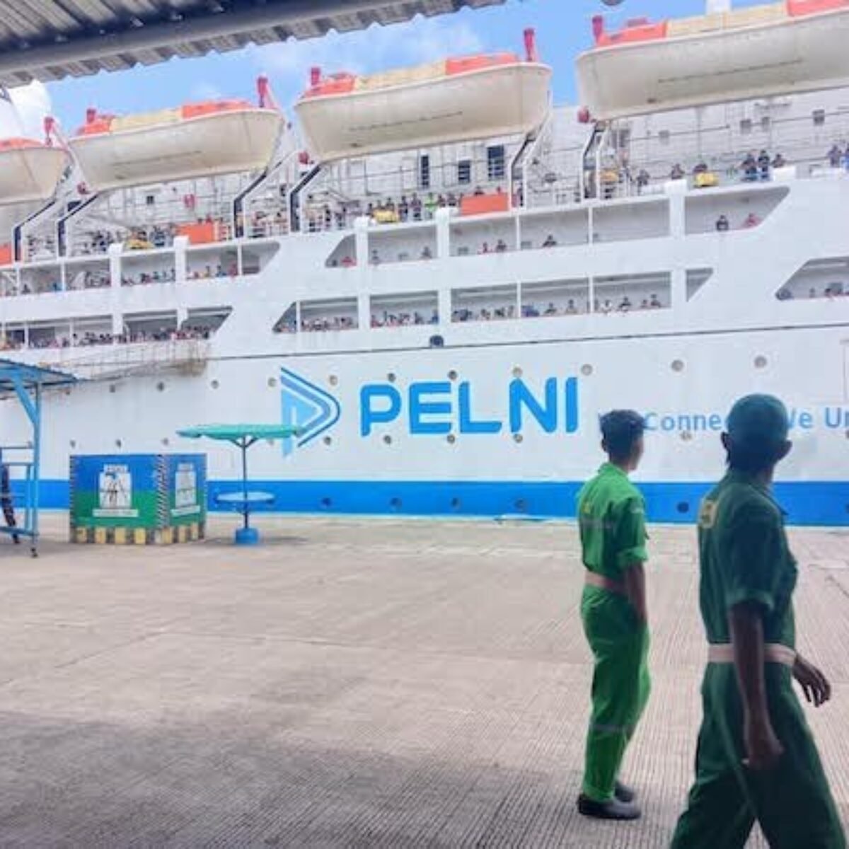 Mekanisme Alokasi Tenaga Bongkar Muat di Pelabuhan Makassar Menyesuaikan Volume Barang