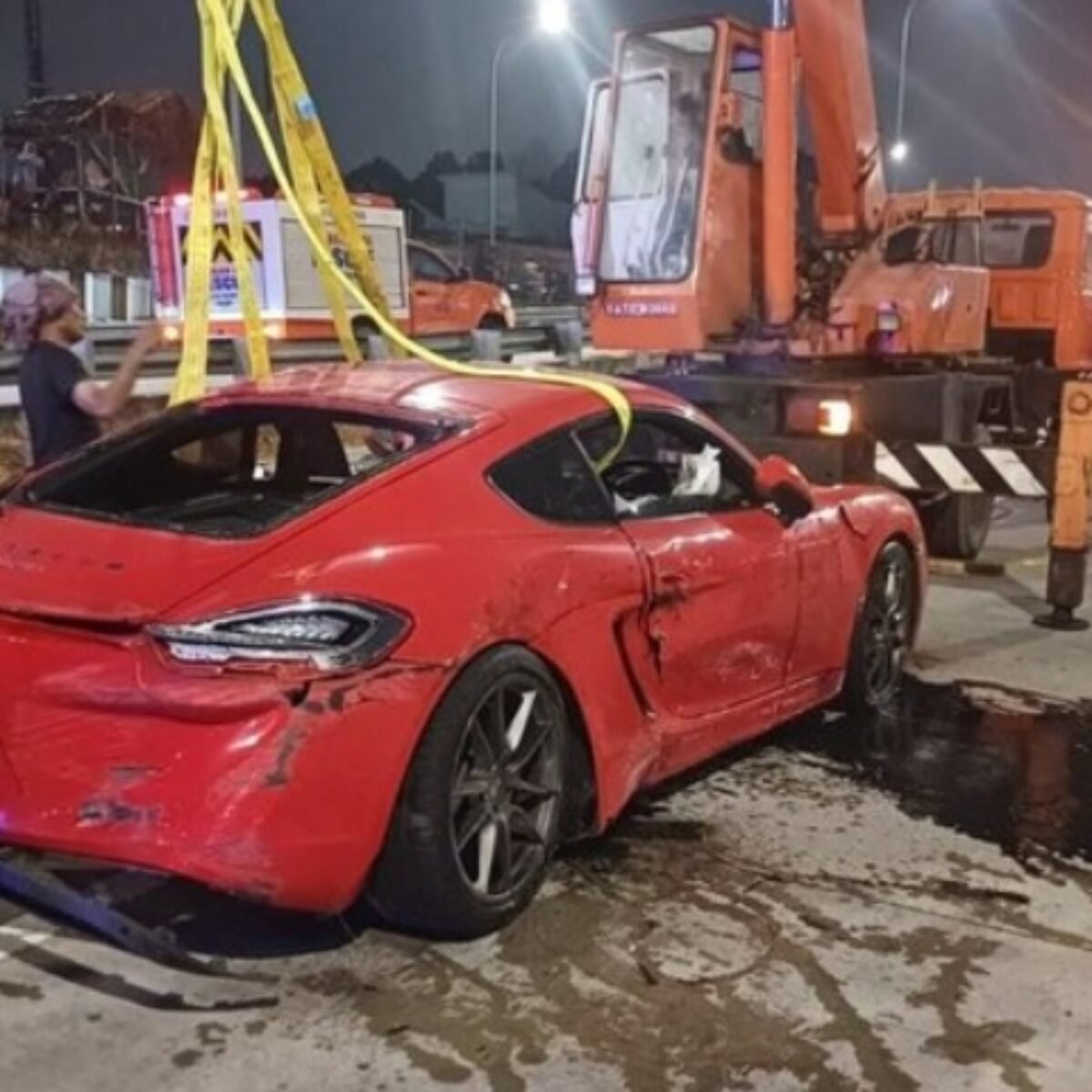 Mobil Porsche Masuk ke Got Tol Desari, Begini Kronologi Lengkapnya