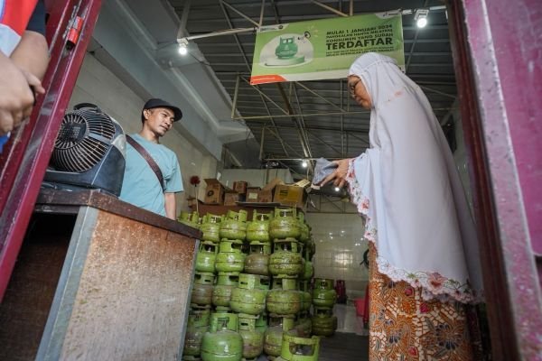 Pertamina Patra Niaga strengthens 3 kg LPG distribution in several Sulawesi regions Pertamina Patra Niaga strengthens 3 kg LPG distribution in several Sulawesi regions