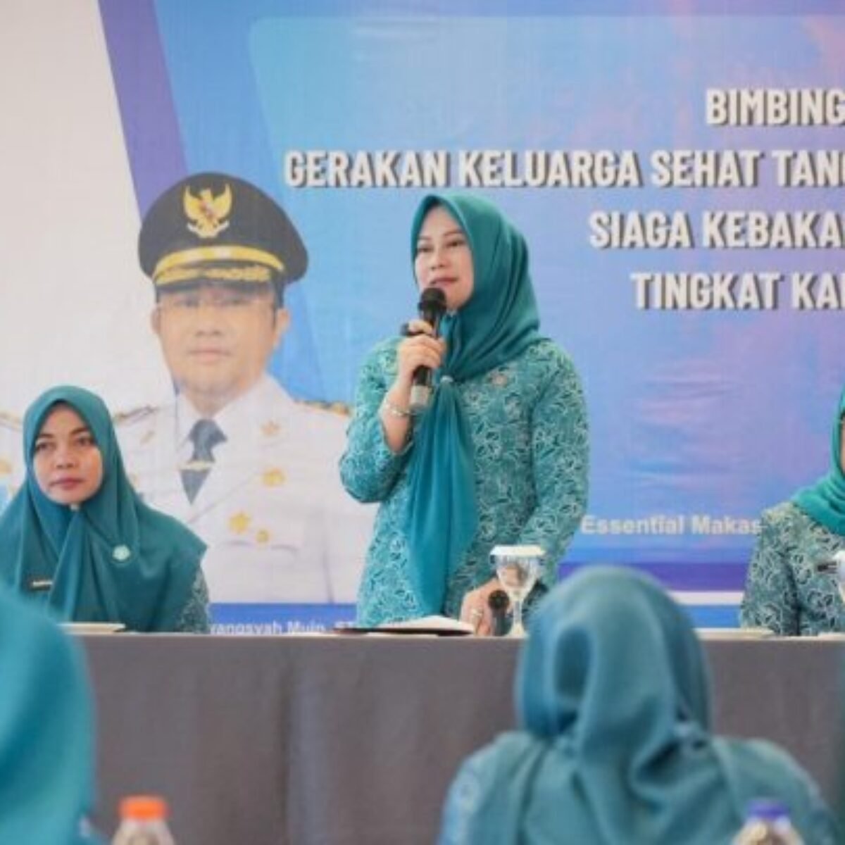 TP PKK Gowa Perkuat Kesiapsiagaan Keluarga Hadapi Bencana TP PKK Gowa Perkuat Kesiapsiagaan Keluarga Hadapi Bencana