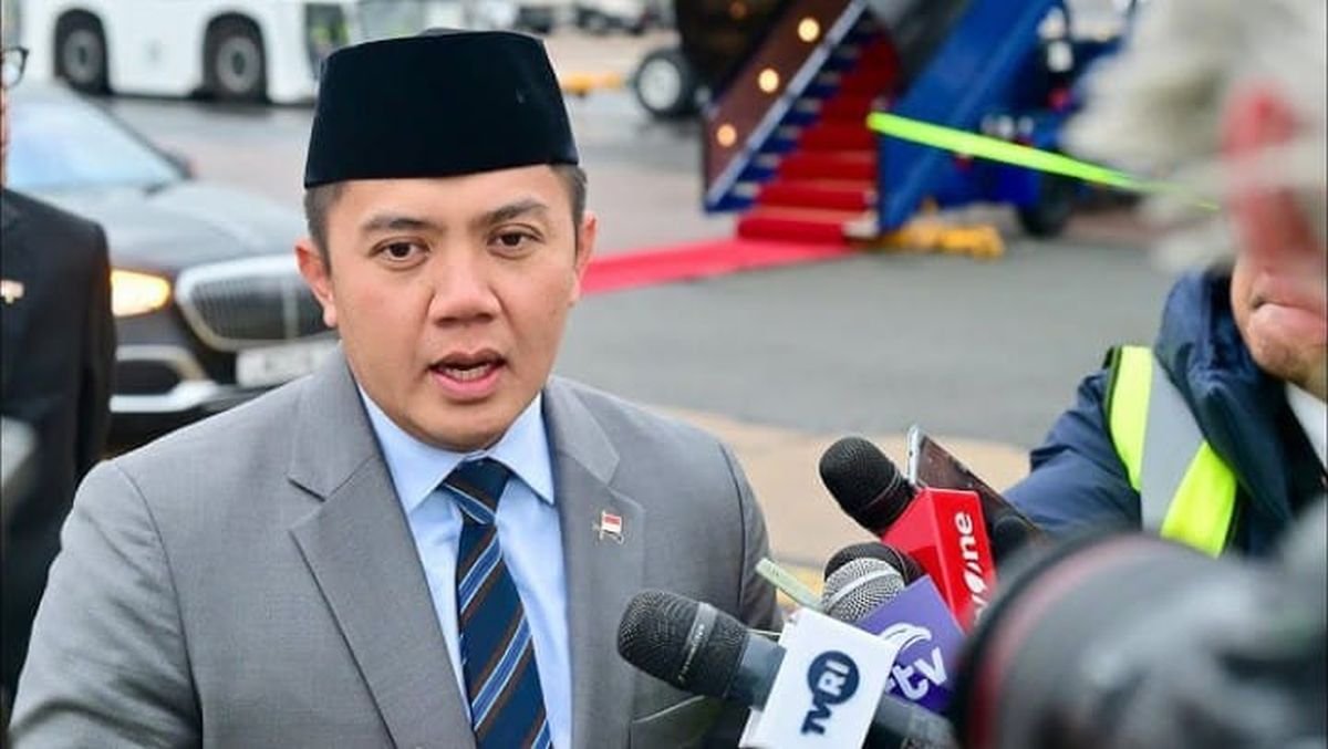 Video Seskab Teddy saat Dampingi Prabowo di LRT, Ini Klarifikasi soal Pengusiran Pejabat
