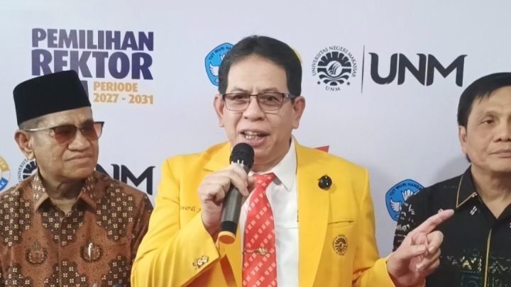 Dekan FMIPA Prof. Suwardi Annas Mendaftarkan Diri Kalon Rektor UNM Periode 2027-2031 dengan Dukungan PWNU Sulsel Dekan FMIPA Prof. Suwardi Annas Mendaftarkan Diri Kalon Rektor UNM Periode 2027-2031 dengan Dukungan PWNU Sulsel