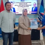 Fatma Wakili Appi Ambil Formulir Calon Ketua Demokrat Sulsel