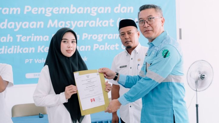 Ikut Program Paket C dari PT Vale Indonesia, Angkatan Kerja di Pomalaa Dapat Ijazah Setara SMA