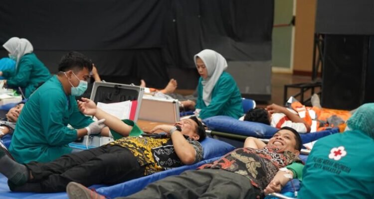 PT Semen Tonasa Kumpulkan 655 Kantong Darah di HUT ke-58 Melampaui Target