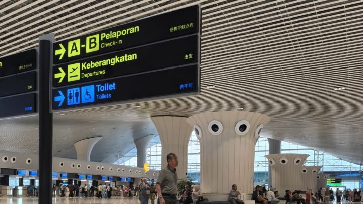 Puluhan Calon Jemaah Umrah Tertunda Berangkat dari Makassar