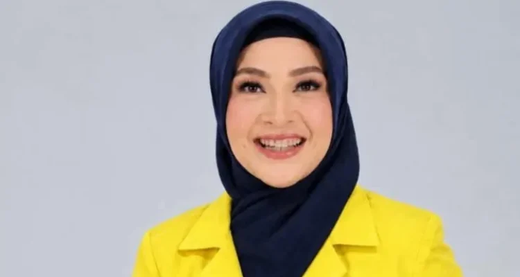 Satu-Satunya Kandidat Perempuan Memberintimakan Alumni UI Sulsel Persaudaraan