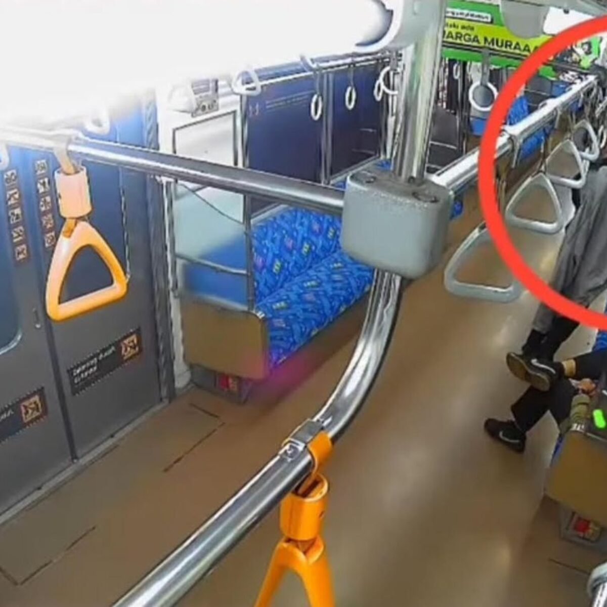 Spesialis Pencuri Tas Penumpang KRL yang Tertidur Ditangkap di Stasiun Tebet