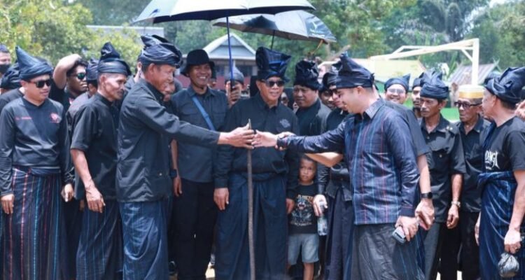 Tunu Panroli Warnai Festival Pinisi XVI, Angkat Kearifan Adat Kajang