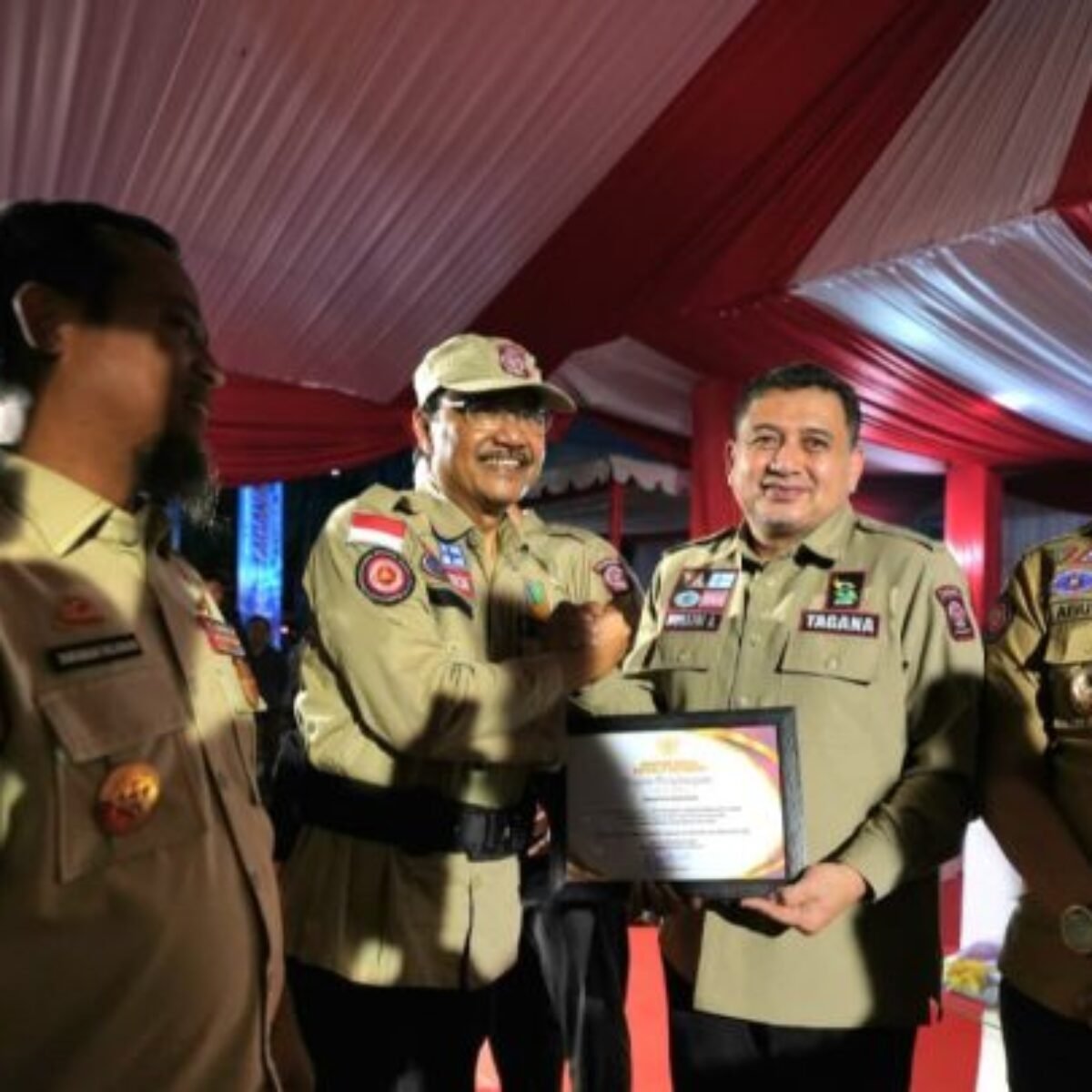 Wali Kota Makassar Munafri Terima Penghargaan Mensos di Puncak Jambore Tagana Sulsel